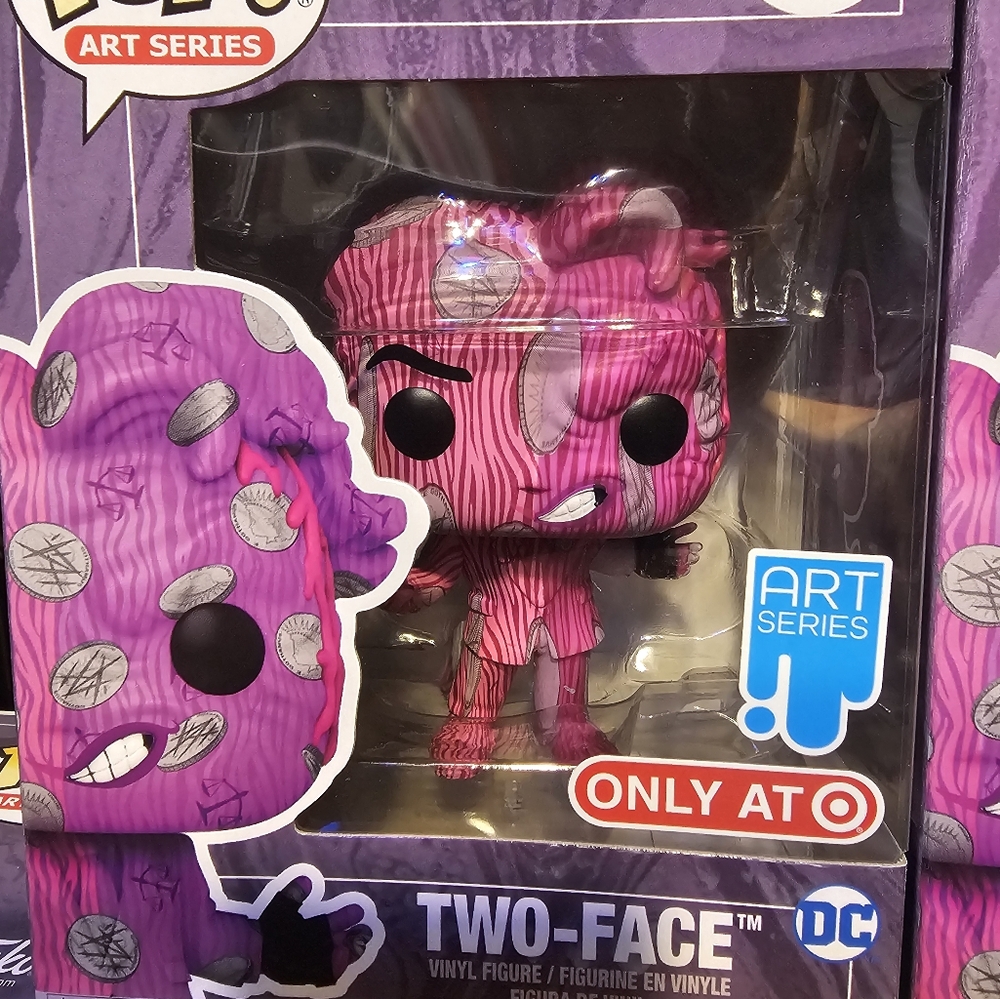 TARGET EXCLUSIVE  Funko Pop " BATMAN FOREVER,"  edition of Two Face. - Picture 3 of 7
